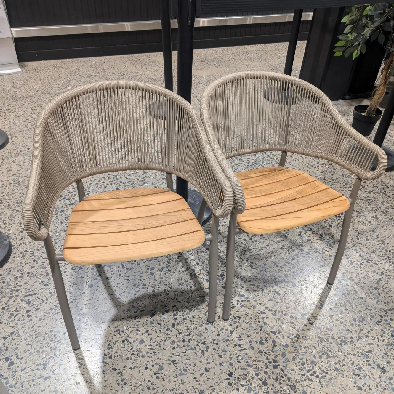 Chaises à dîner Irin Moka (Ensemble de 2) - Démonstrateur avec imperfections
